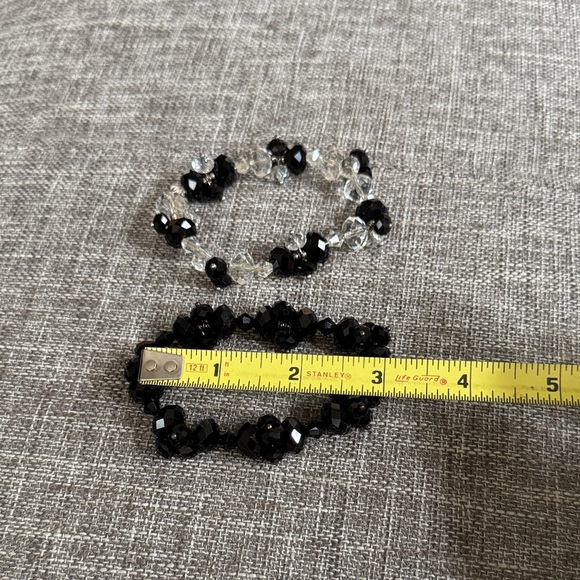 Elegant Black and Clear Beaded Bracelet Set - Picture 2 of 3